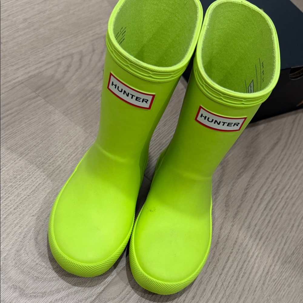 Hunter Vibrant Lime Green Boots